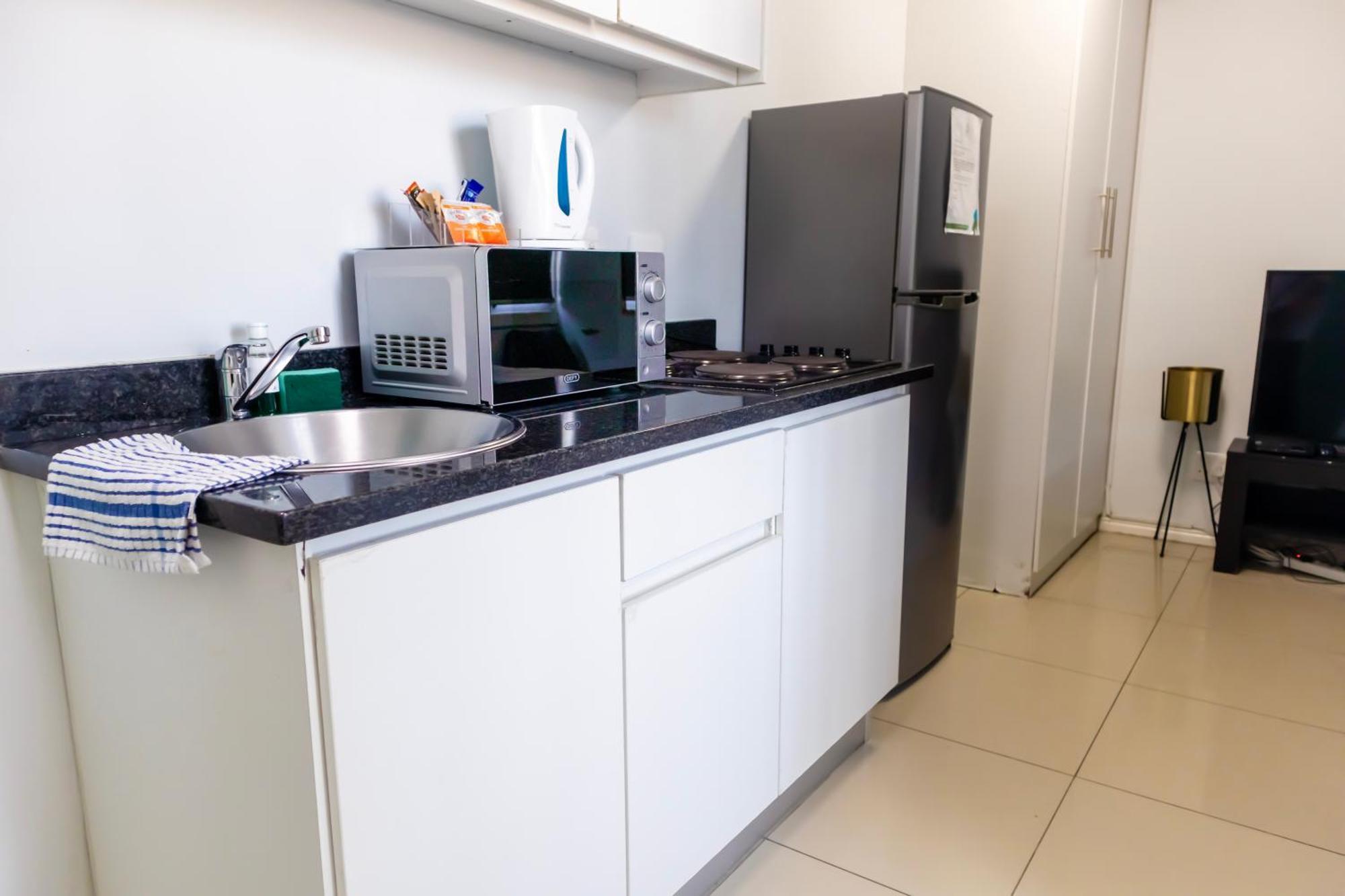Modern Apartments At Cz Kubs Ист-Лондон Экстерьер фото
